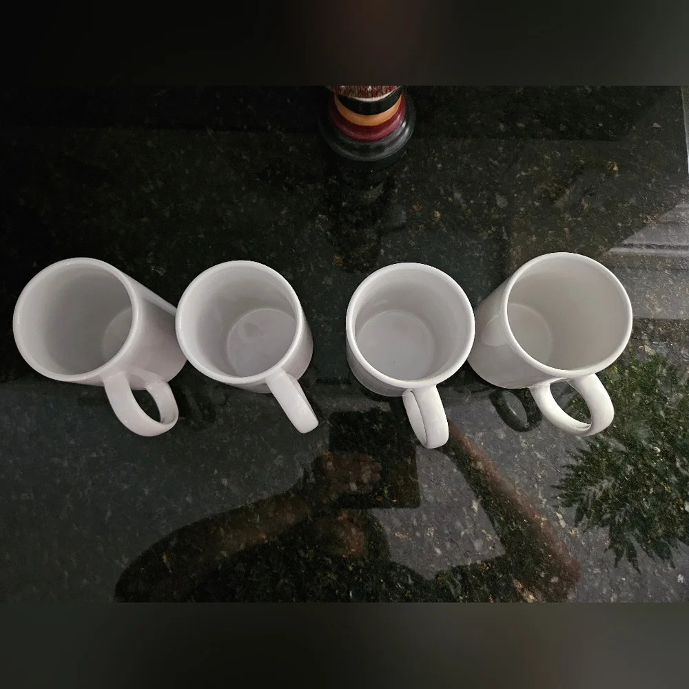 White Mug Set of 4 Large Coffee Tea Hot Chocolate Cups NWT.